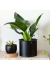 cachepot-aluminio-com-aba-preto-ambientado