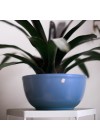 cachepot-aluminio-cuia-liso-azul-ambientado 