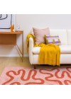 capa-de-almofada-plaid-mostarda-ambientado-lateral 