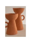 conjunto-de-2-casticais-brutalismo-ocre-ambientado-detalhe 