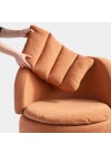 poltrona-estofada-com-almofada-zurique-terracota-detalhe