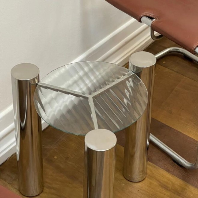 mesa-lateral-loren-inox-vidro-canelado